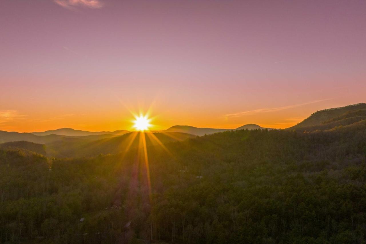 Heavenly Bearadise Cabin In Cashiers, Nc! Eksteriør bilde